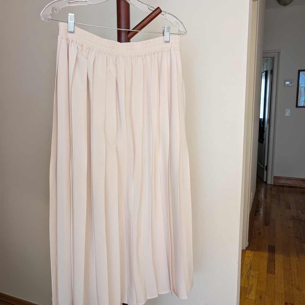 Greek Designer Stavros Cream Pleated Skirt